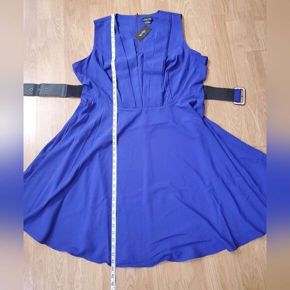 NEW! City Chic | 'Vintage Veroni' Fit & Fare Dress - size 22W in Blue - Picture 10 of 12
